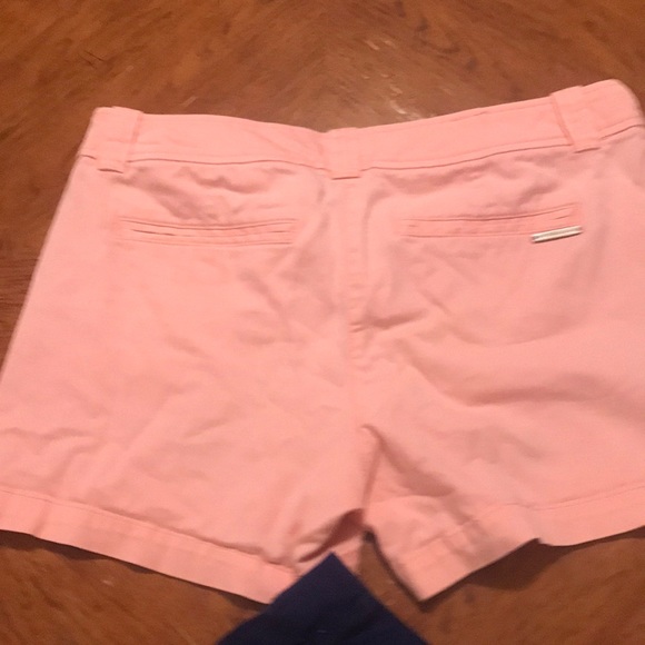 Peach New York and Company size for shorts - Picture 3 of 3